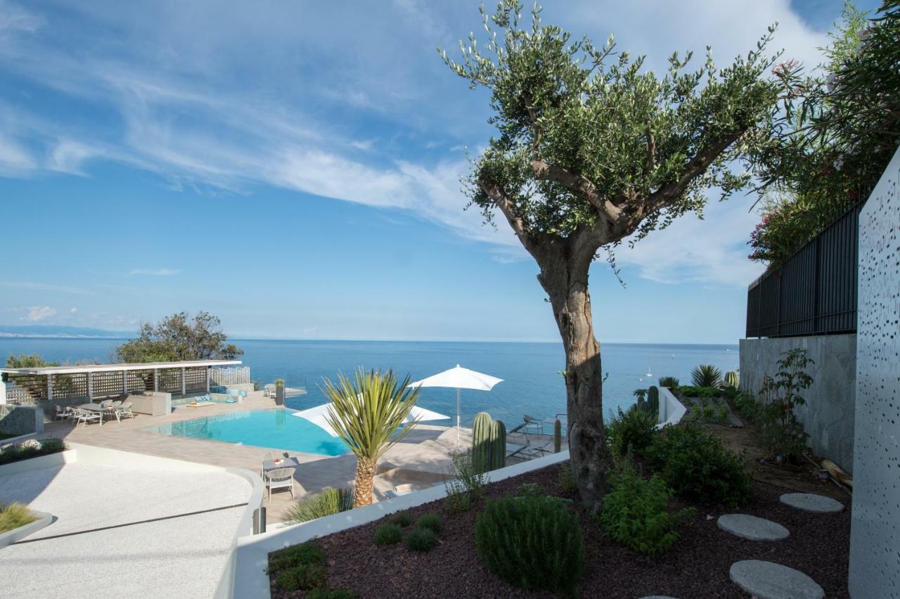 B&B Capo Torre Resort & Spa Albisola Superiore Eksteriør billede