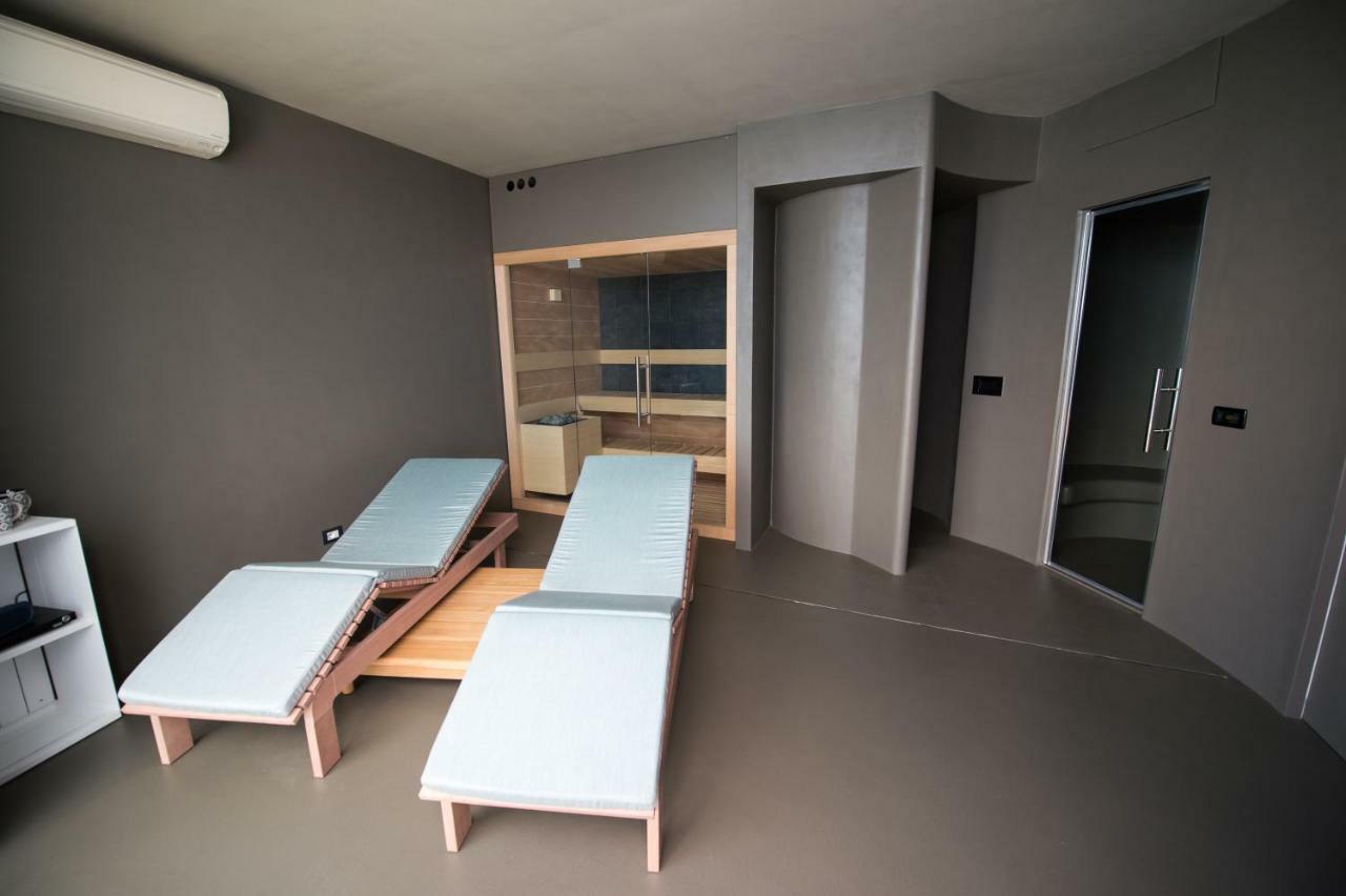 B&B Capo Torre Resort & Spa Albisola Superiore Eksteriør billede