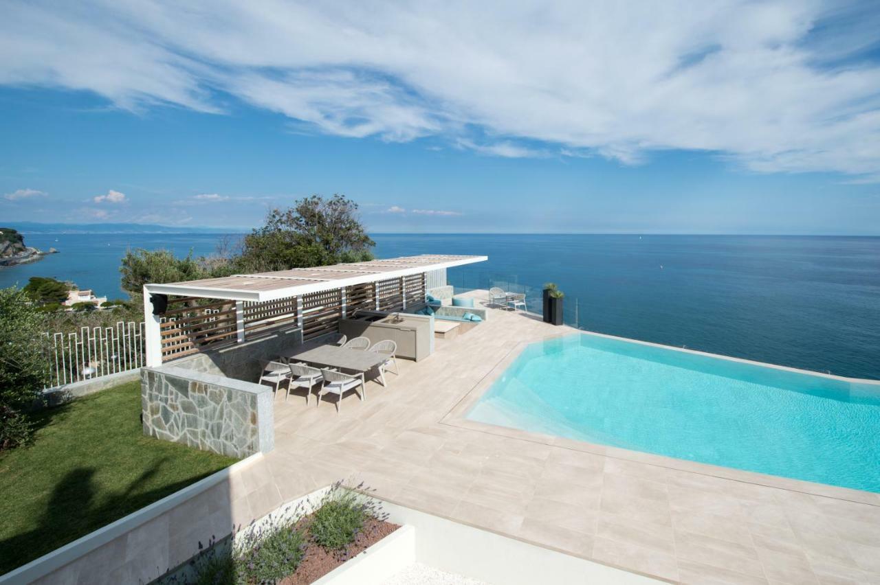 B&B Capo Torre Resort & Spa Albisola Superiore Eksteriør billede