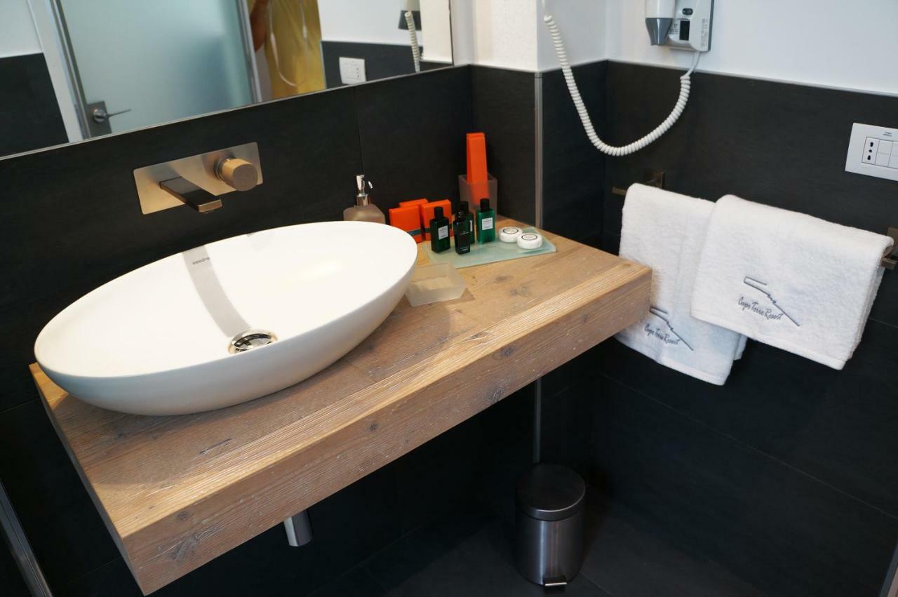 B&B Capo Torre Resort & Spa Albisola Superiore Eksteriør billede
